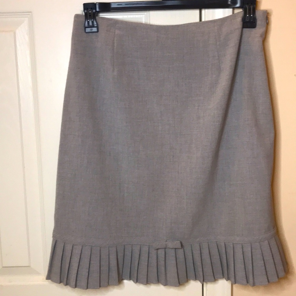 Grey Ruffled Bottom skirt